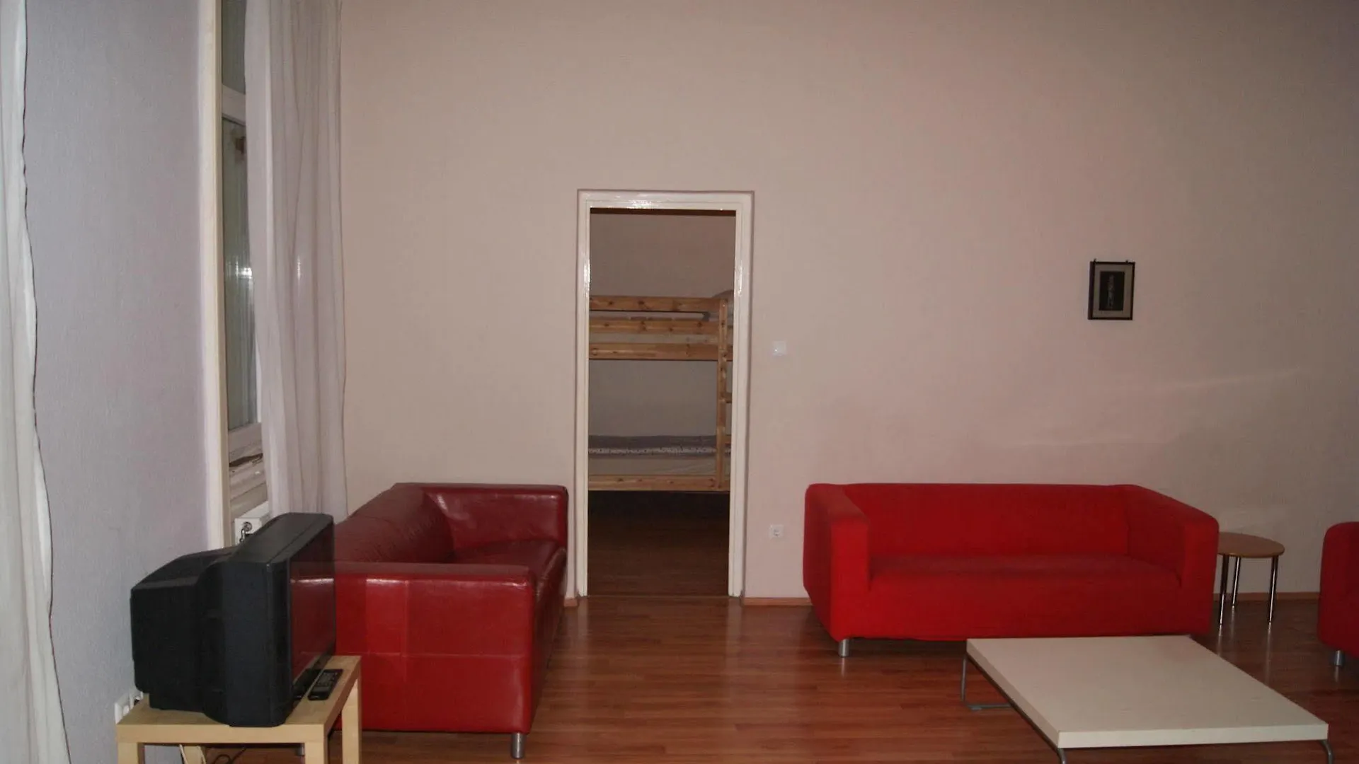 Happy Hostel Budapest 0*,